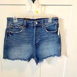 Gap dark wash high waisted jean short